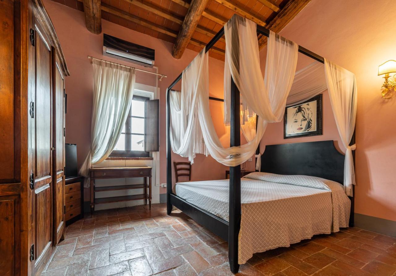 B&B Castello La Pia Dama Residence Guazzino 外观 照片